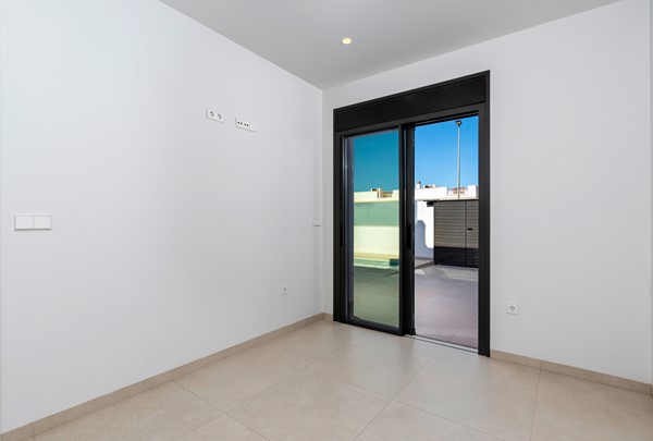 Medium property photo - Avenida la Venta 132, 03190 Pilar de la Horadada